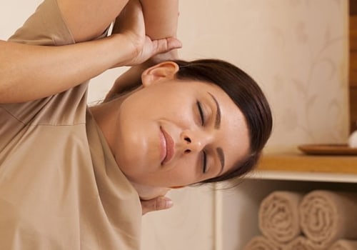 What to Expect from a Thai Massage and How Essential Oils Play a Role